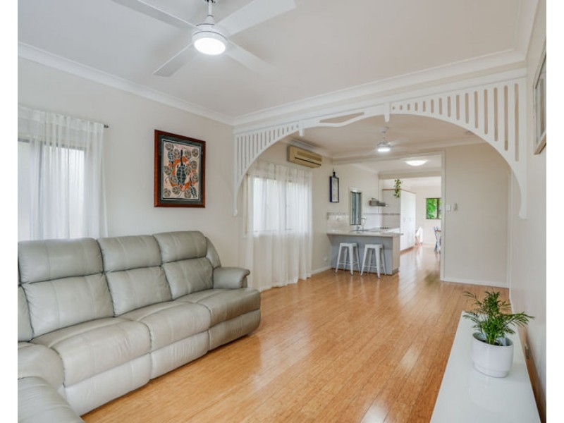 8 Hunter Street, West Gladstone QLD 4680
