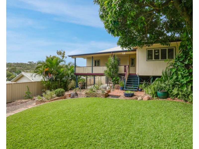 8 Hunter Street, West Gladstone QLD 4680