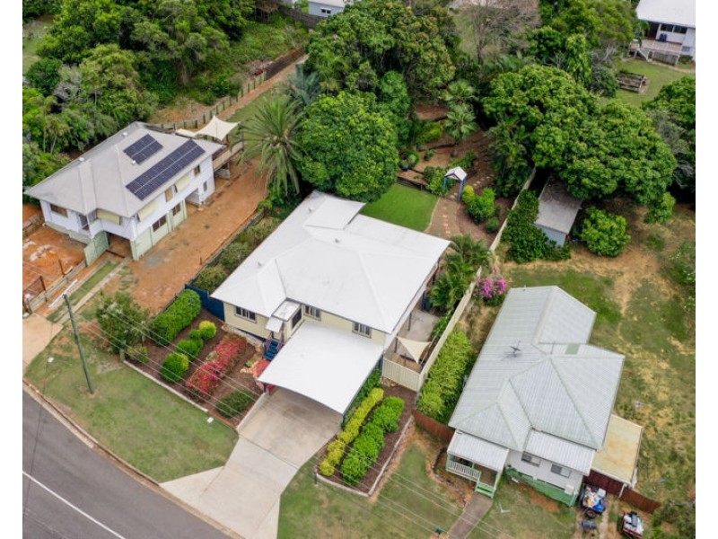 8 Hunter Street, West Gladstone QLD 4680