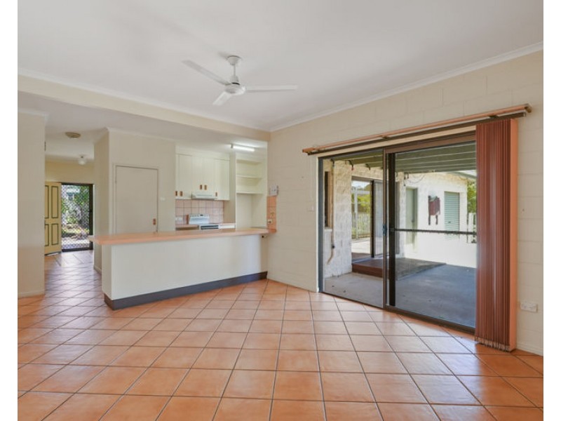 2 Yellowpatch Avenue, Clinton QLD 4680