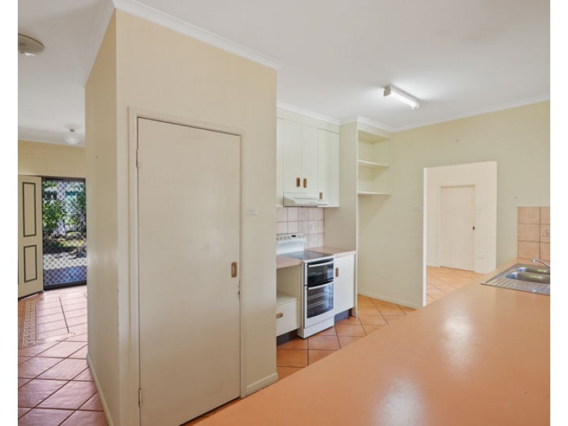 2 Yellowpatch Avenue, Clinton QLD 4680