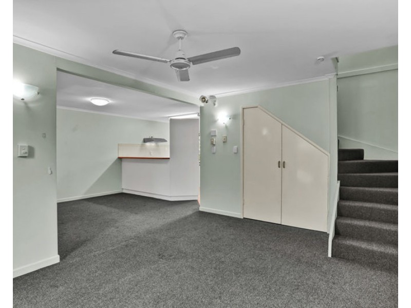 3/46 J Hickey Avenue, Clinton QLD 4680