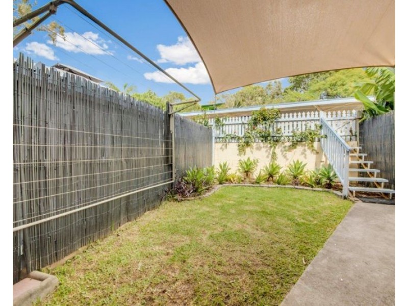 4/21 Charles Street, West Gladstone QLD 4680