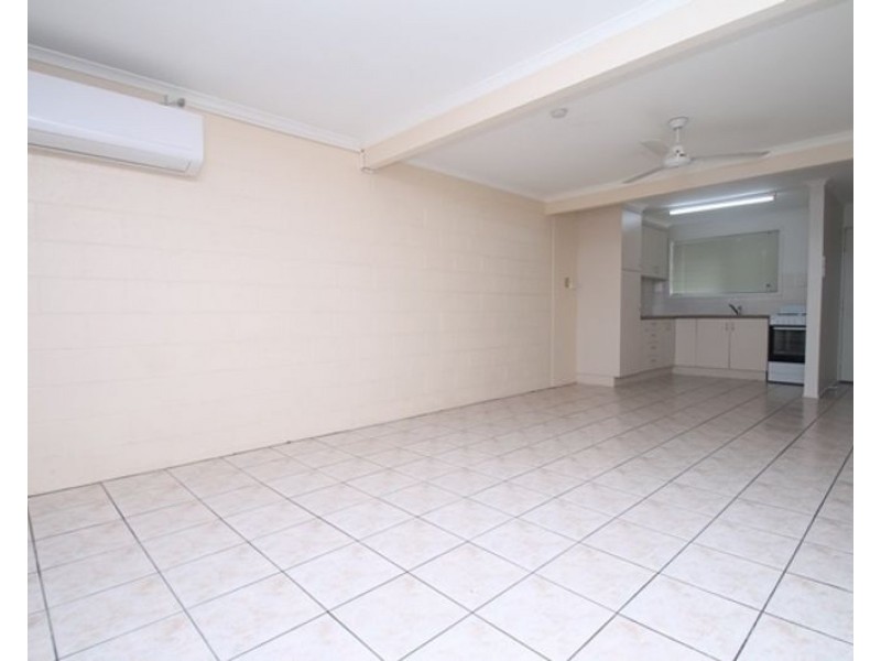 2/105 Auckland Street, Gladstone QLD 4680