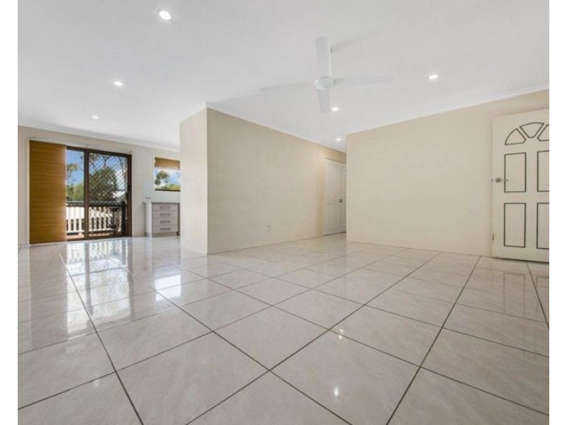 65 Gretel Drive, Clinton QLD 4680
