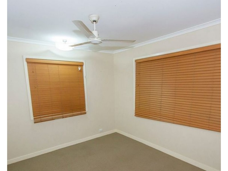 49 Aramac Drive, Clinton QLD 4680