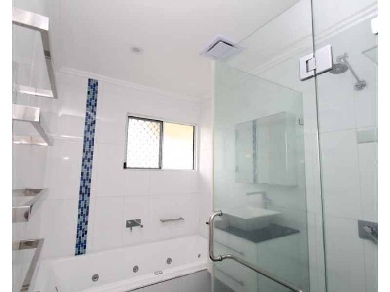 5 Mellefont Street, West Gladstone QLD 4680