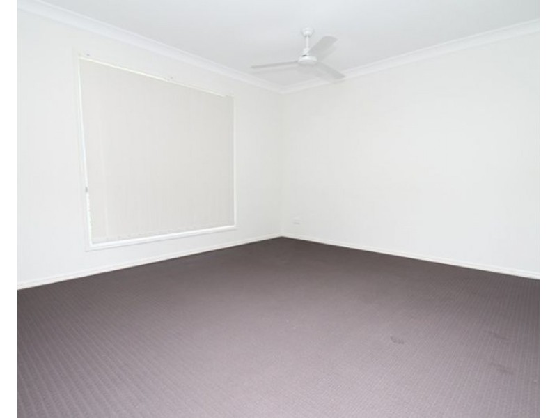 36 Tuna Street, Toolooa QLD 4680