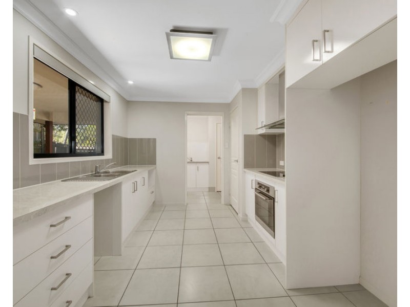 3 Johnson Street, Glen Eden QLD 4680