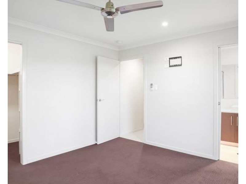 12 Bellbird Circuit, New Auckland QLD 4680