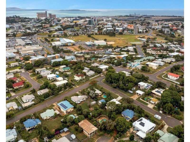 5 Vincent Street, West Gladstone QLD 4680