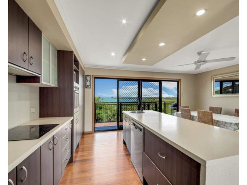 72 Sutton Street, Barney Point QLD 4680