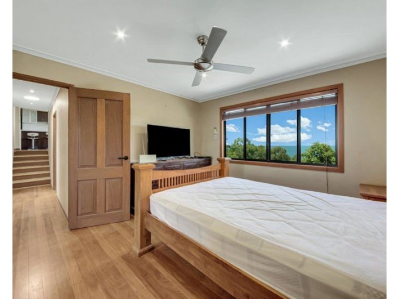 72 Sutton Street, Barney Point QLD 4680