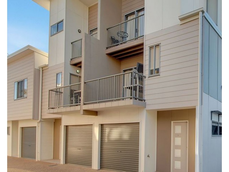 3/4 Rossella Street, West Gladstone QLD 4680