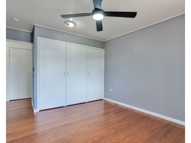7 Peters Crescent, West Gladstone QLD 4680