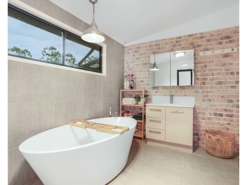 1 Welsh Street, Calliope QLD 4680