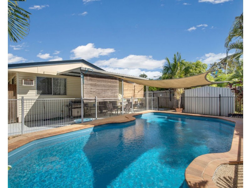 8 Brisbane Street, Barney Point QLD 4680