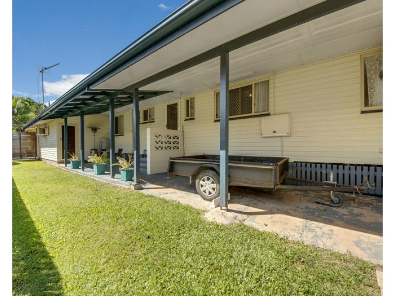 8 Brisbane Street, Barney Point QLD 4680