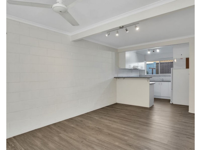 3/37 J Hickey Avenue, Clinton QLD 4680