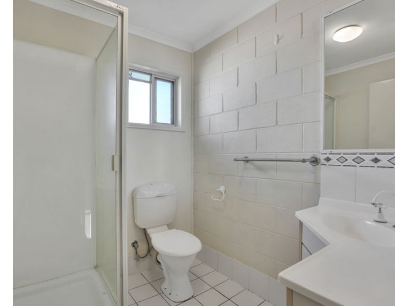 3/37 J Hickey Avenue, Clinton QLD 4680