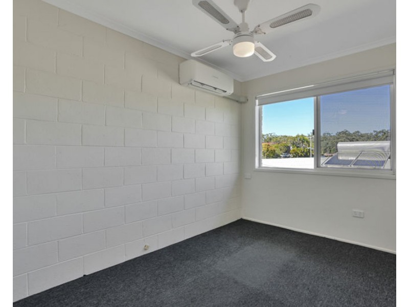 3/37 J Hickey Avenue, Clinton QLD 4680