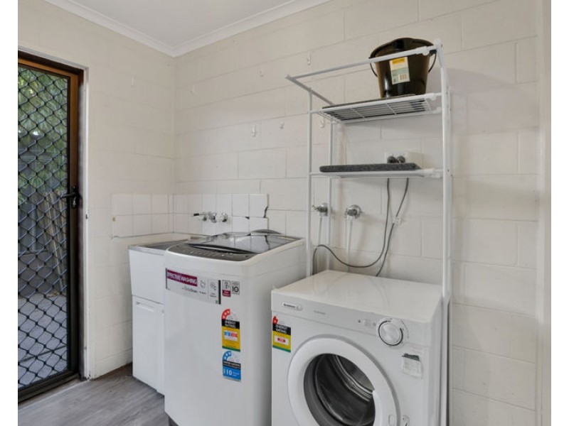 3/37 J Hickey Avenue, Clinton QLD 4680