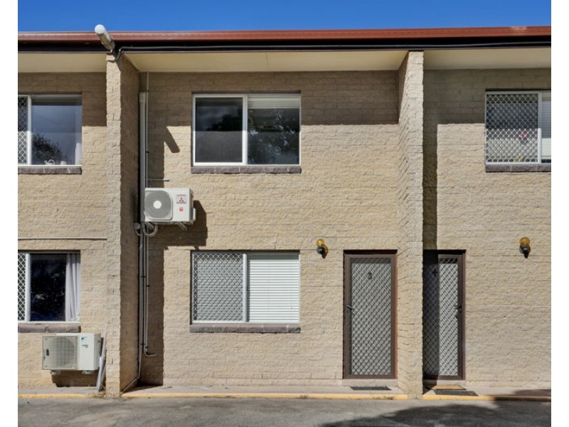 3/37 J Hickey Avenue, Clinton QLD 4680