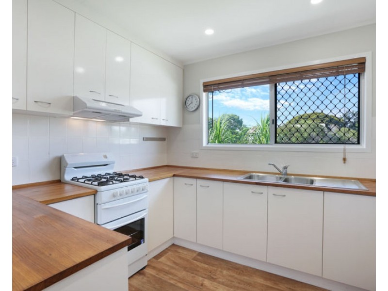 12 Harlequin Street, Toolooa QLD 4680