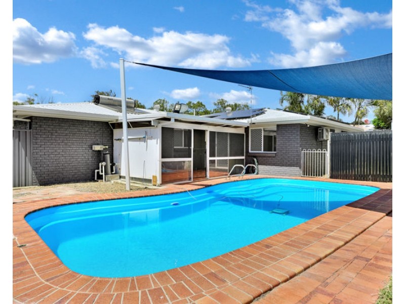 71 J Hickey Avenue, Clinton QLD 4680