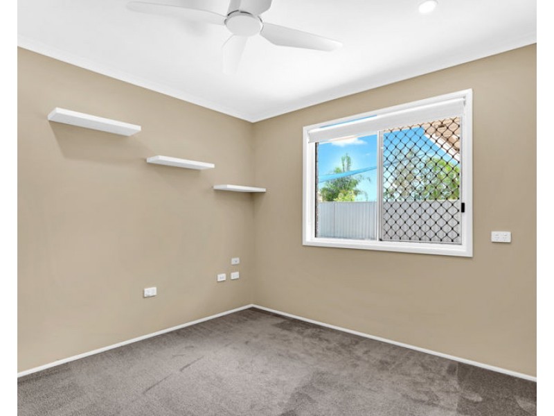 71 J Hickey Avenue, Clinton QLD 4680