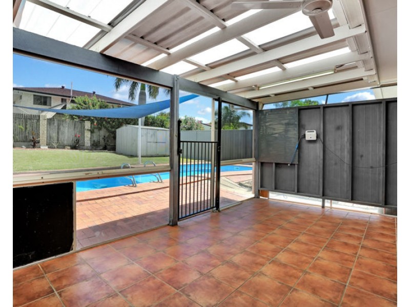 71 J Hickey Avenue, Clinton QLD 4680