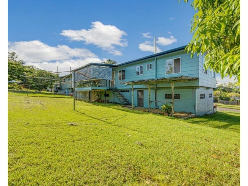 21 Cook Street, West Gladstone QLD 4680