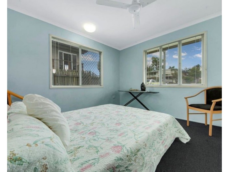 36 Penda Avenue, New Auckland QLD 4680