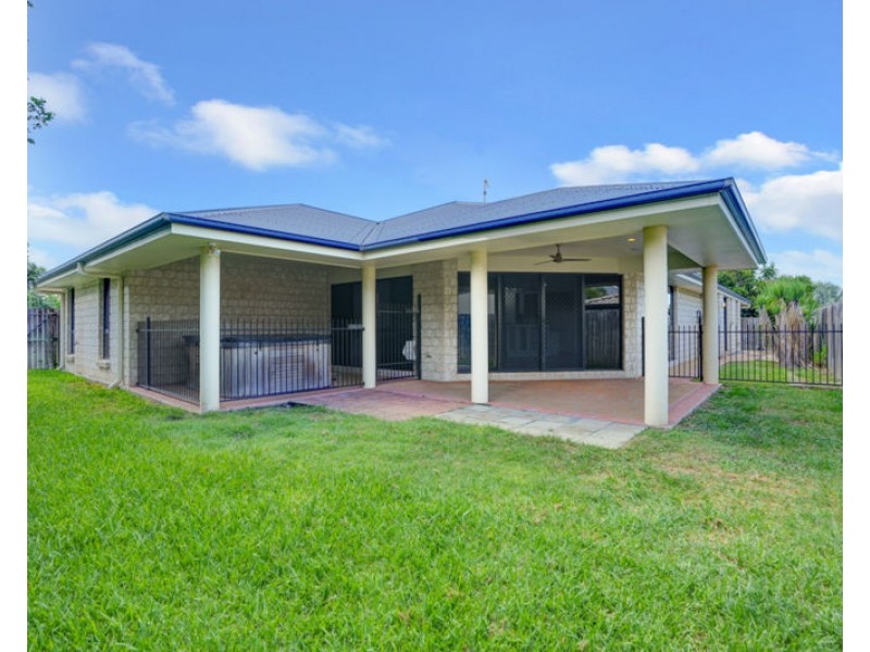 102 Sharyn Drive, New Auckland QLD 4680