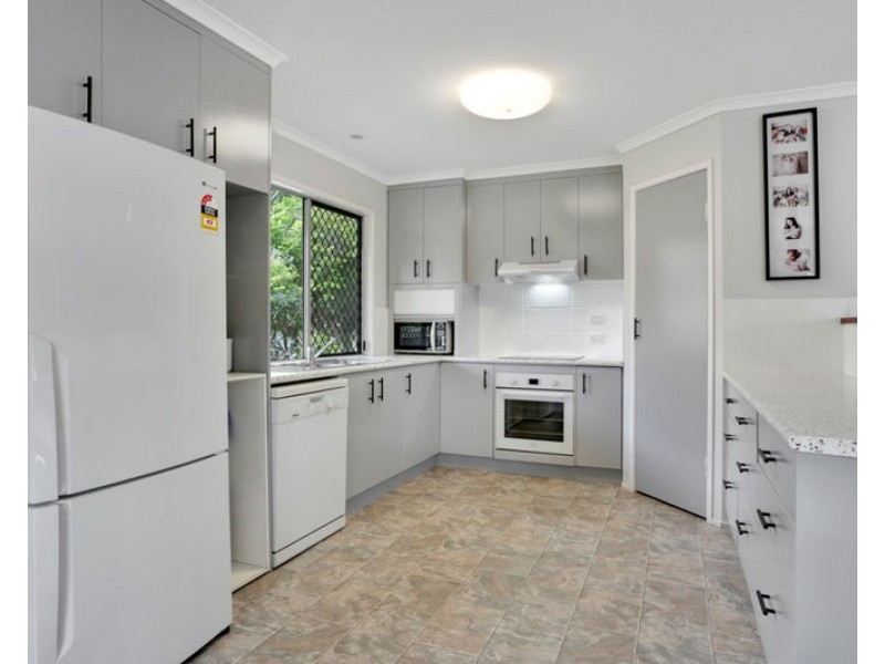 9 Watson Close, South Gladstone QLD 4680