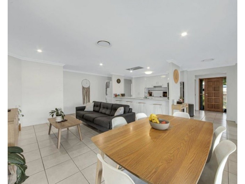 117 Dixon Drive, Telina QLD 4680