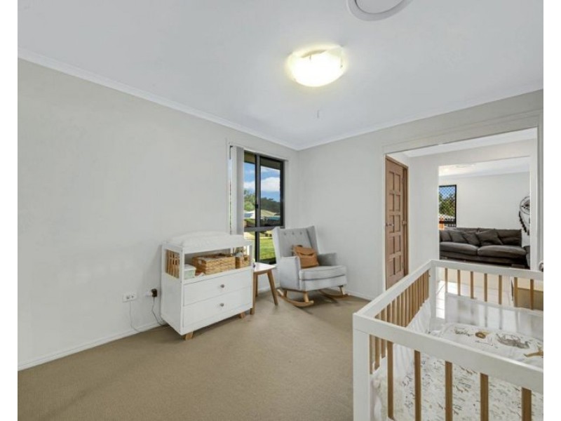 117 Dixon Drive, Telina QLD 4680