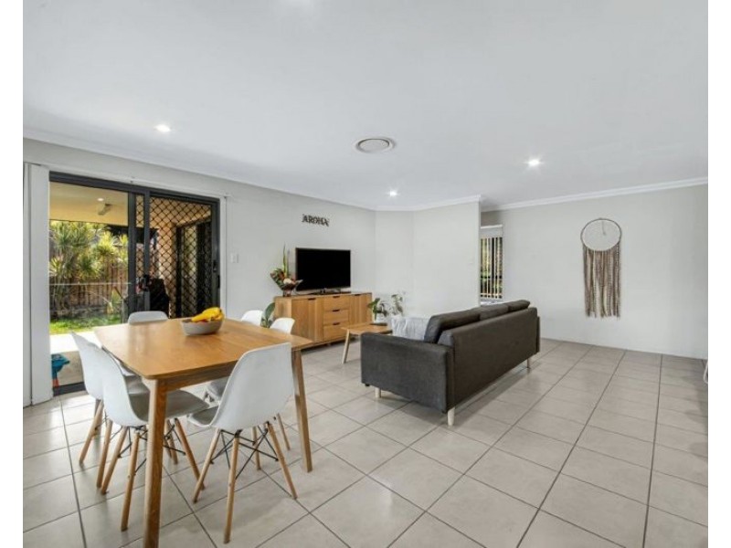 117 Dixon Drive, Telina QLD 4680