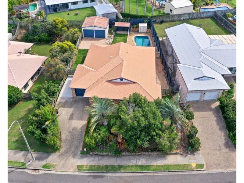 42 Witney Street, Telina QLD 4680