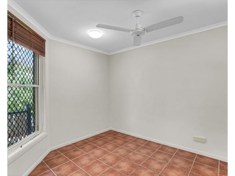 42 Witney Street, Telina QLD 4680