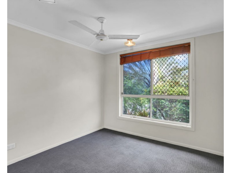 42 Witney Street, Telina QLD 4680