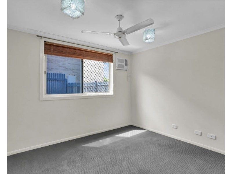 42 Witney Street, Telina QLD 4680