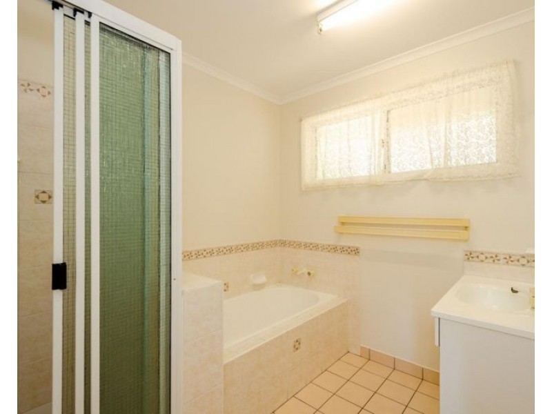 15 Hay Court, South Gladstone QLD 4680
