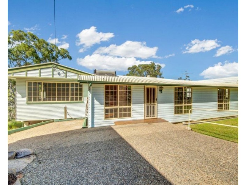 13 Warren Street, West Gladstone QLD 4680