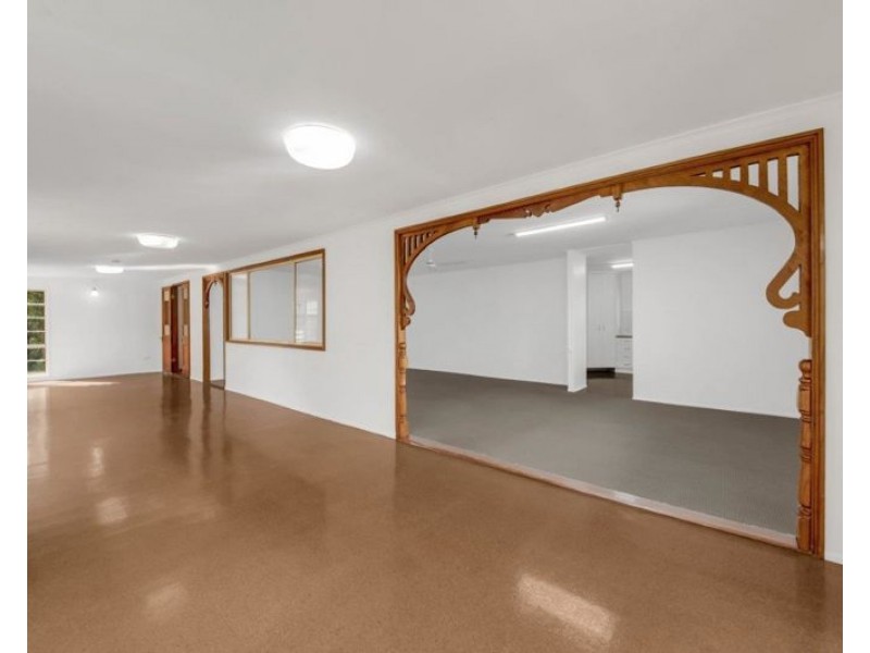 13 Warren Street, West Gladstone QLD 4680