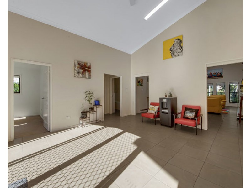 1 Eastwood Street, West Gladstone QLD 4680
