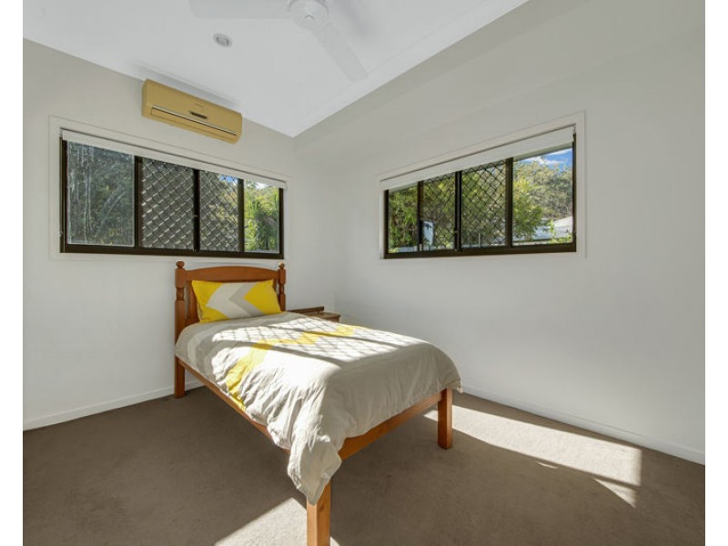 1 Eastwood Street, West Gladstone QLD 4680