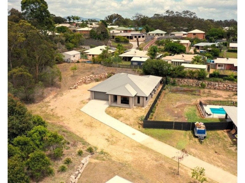 32 Fitzroy Avenue, Clinton QLD 4680