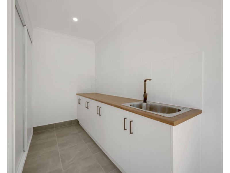 32 Fitzroy Avenue, Clinton QLD 4680