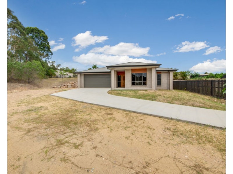 32 Fitzroy Avenue, Clinton QLD 4680